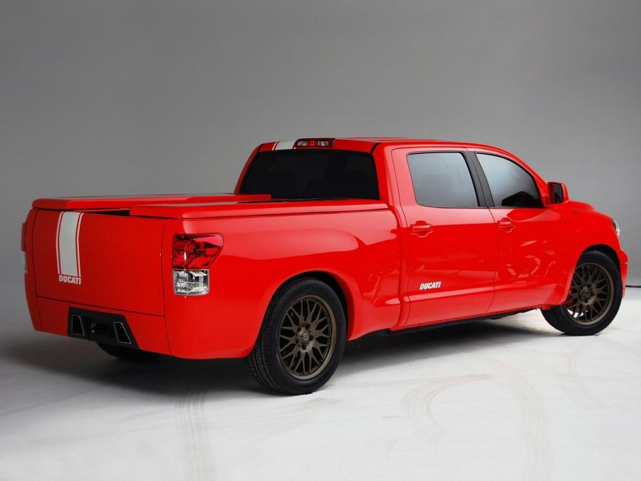  Toyota Tundra Ducati Transporter Concept 2008 года  (фото 2 из 7)